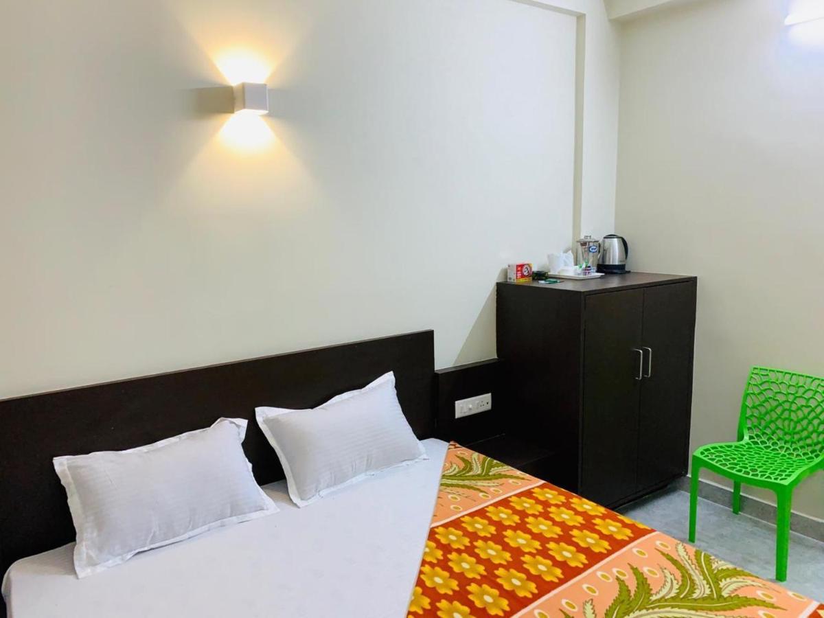 Strategic Inn Puri Bagian luar foto