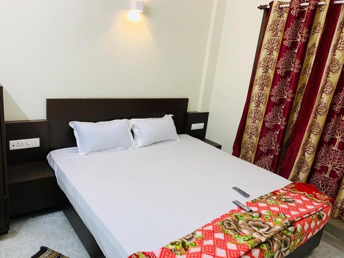 Strategic Inn Puri Bagian luar foto